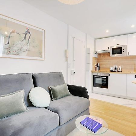 Homy Apartment 4P1Br Paris Luaran gambar